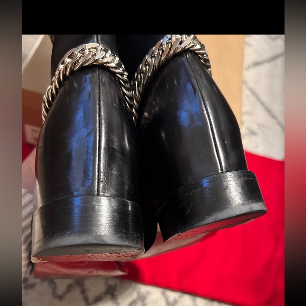Christian Louboutin Black Boots cate boot flat - Picture 10 of 12